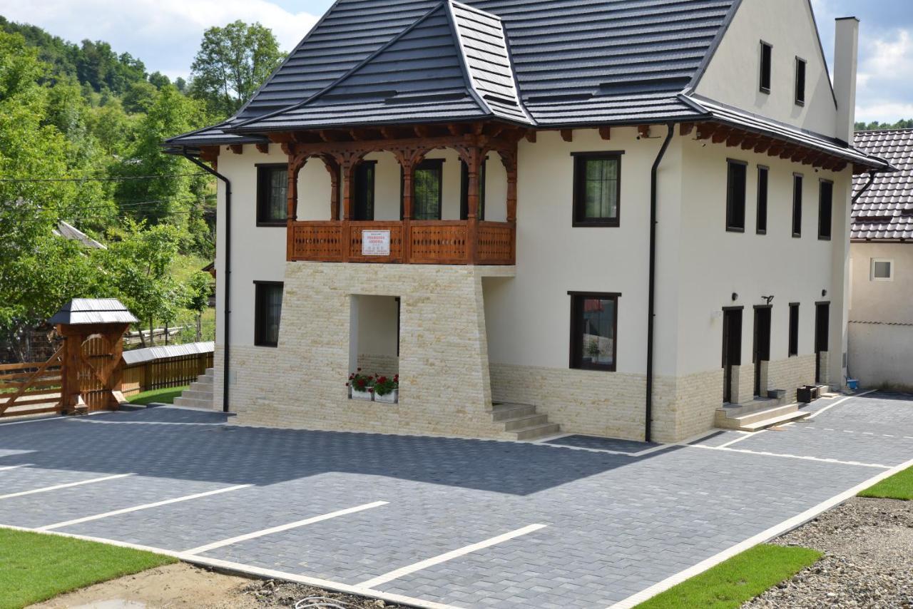 Pensiunea Armonia Valeni  Exterior photo